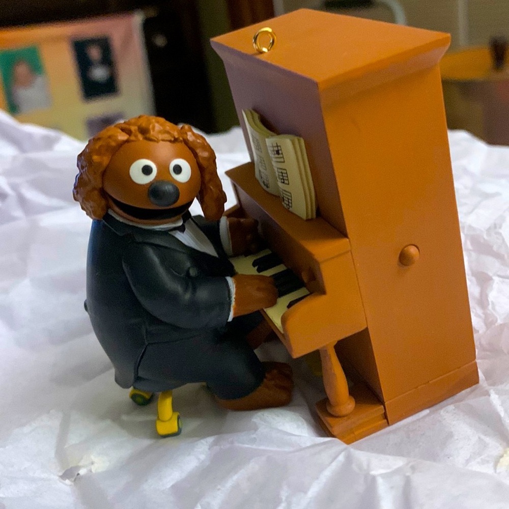 Disney The Muppets Rowlf The Dog 2018 Hallmark Keepsake Ornament with Sound